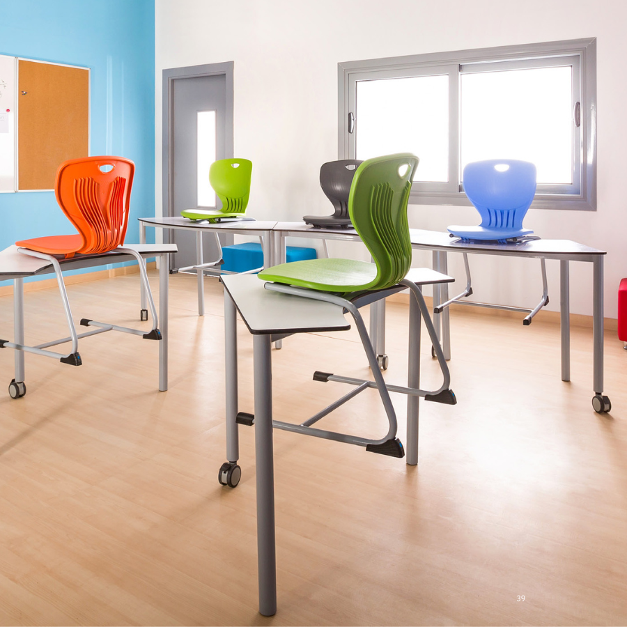 Masă triunghiulară modulară si colaborativă Esco Flexus Triangle Table pentru clasele I-XII