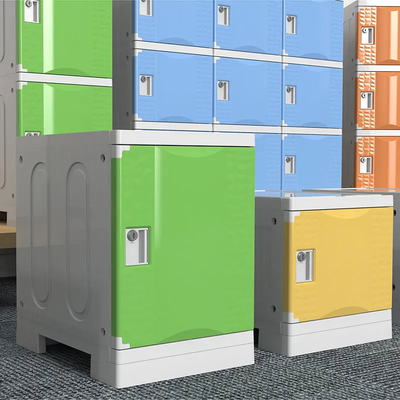 Set lockere scolare pentru o clasa de 32 copii